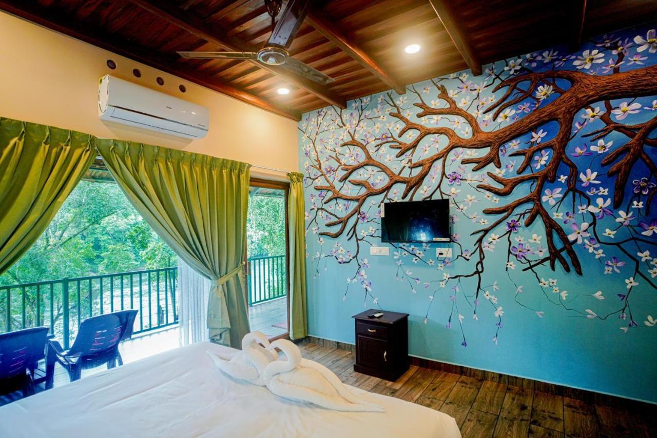 Falcon Riverview Resorts Kuttampuzha Exteriér fotografie