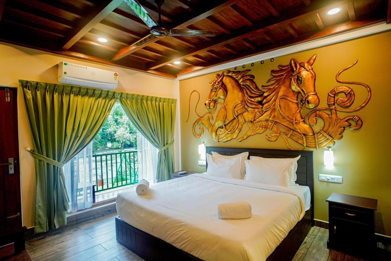 Falcon Riverview Resorts Kuttampuzha Exteriér fotografie