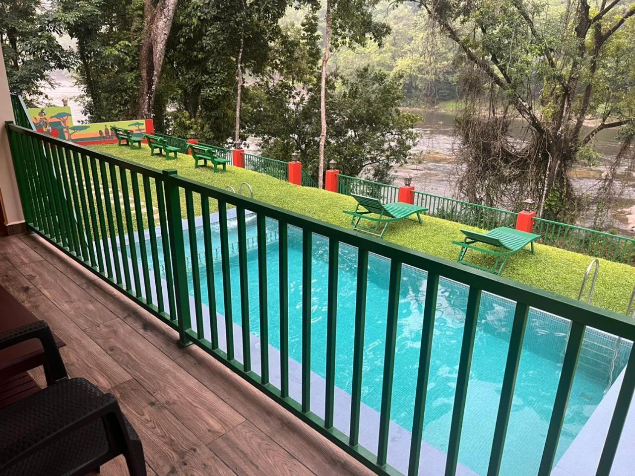 Falcon Riverview Resorts Kuttampuzha Exteriér fotografie